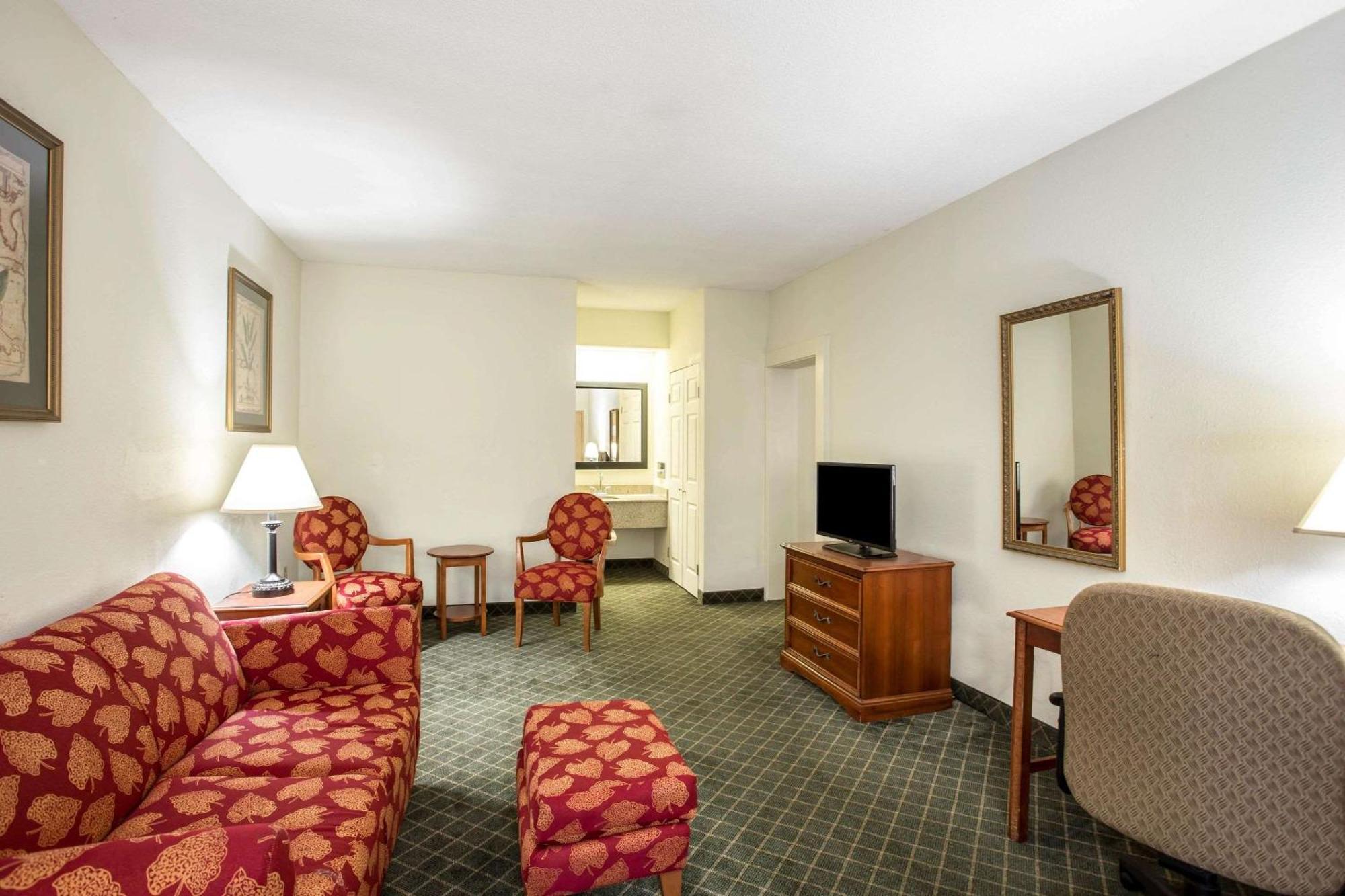 Clarion Inn & Suites Aiken South Luaran gambar